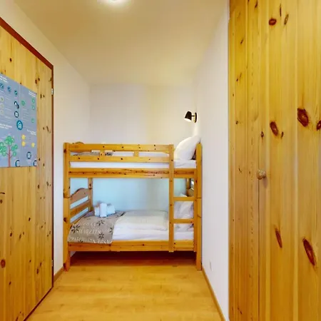 Apartamento In Near Lift & Sauna