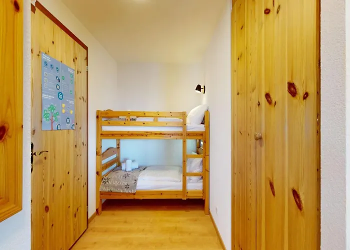 아파트 In Near Lift & Sauna