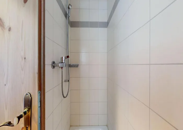 In Near Lift & Sauna Daire *